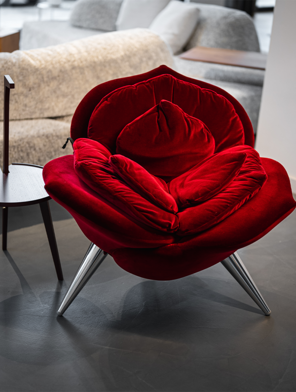 ROSE CHAIR